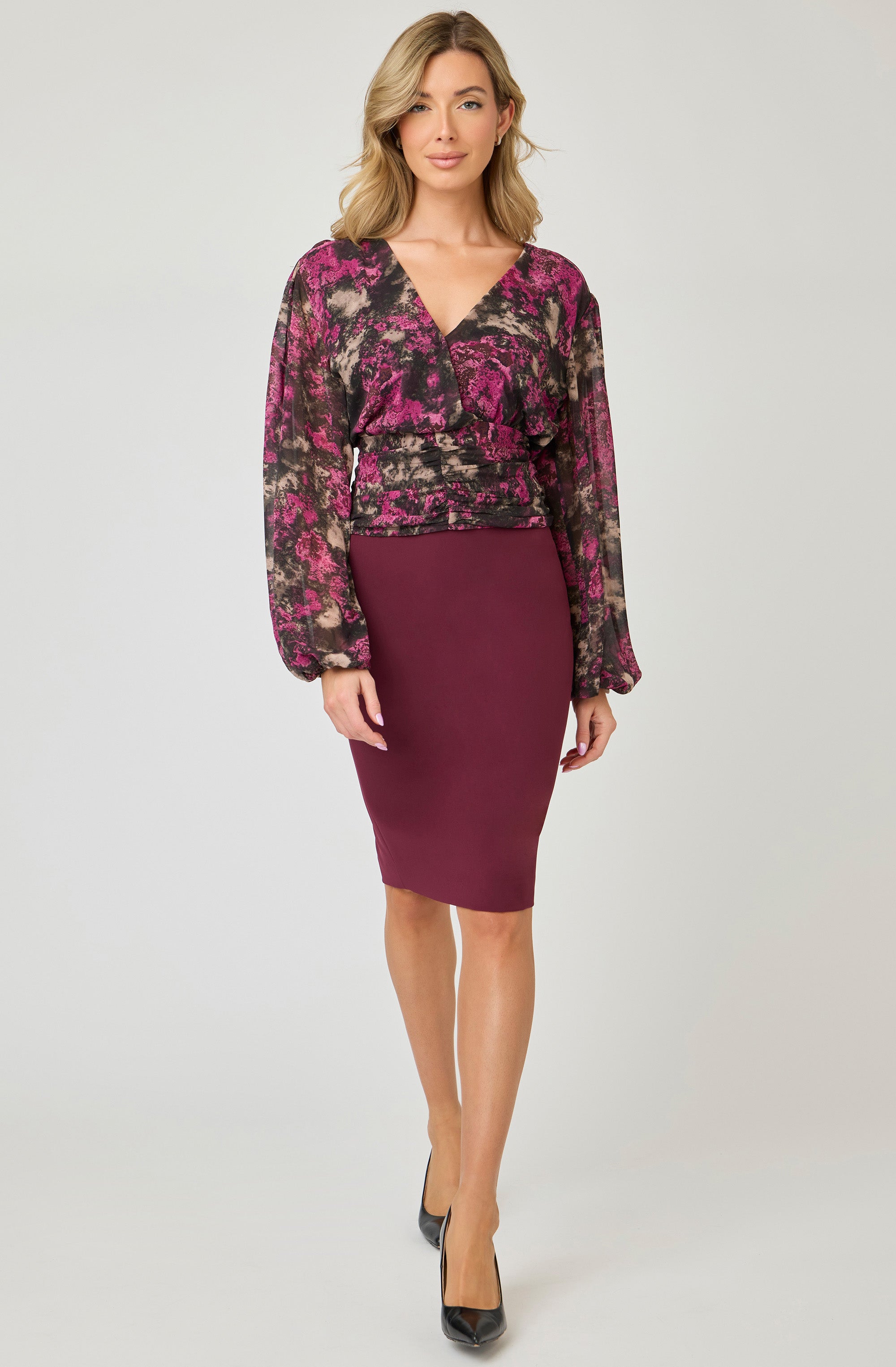 Seamless Fitted Pencil Skirt