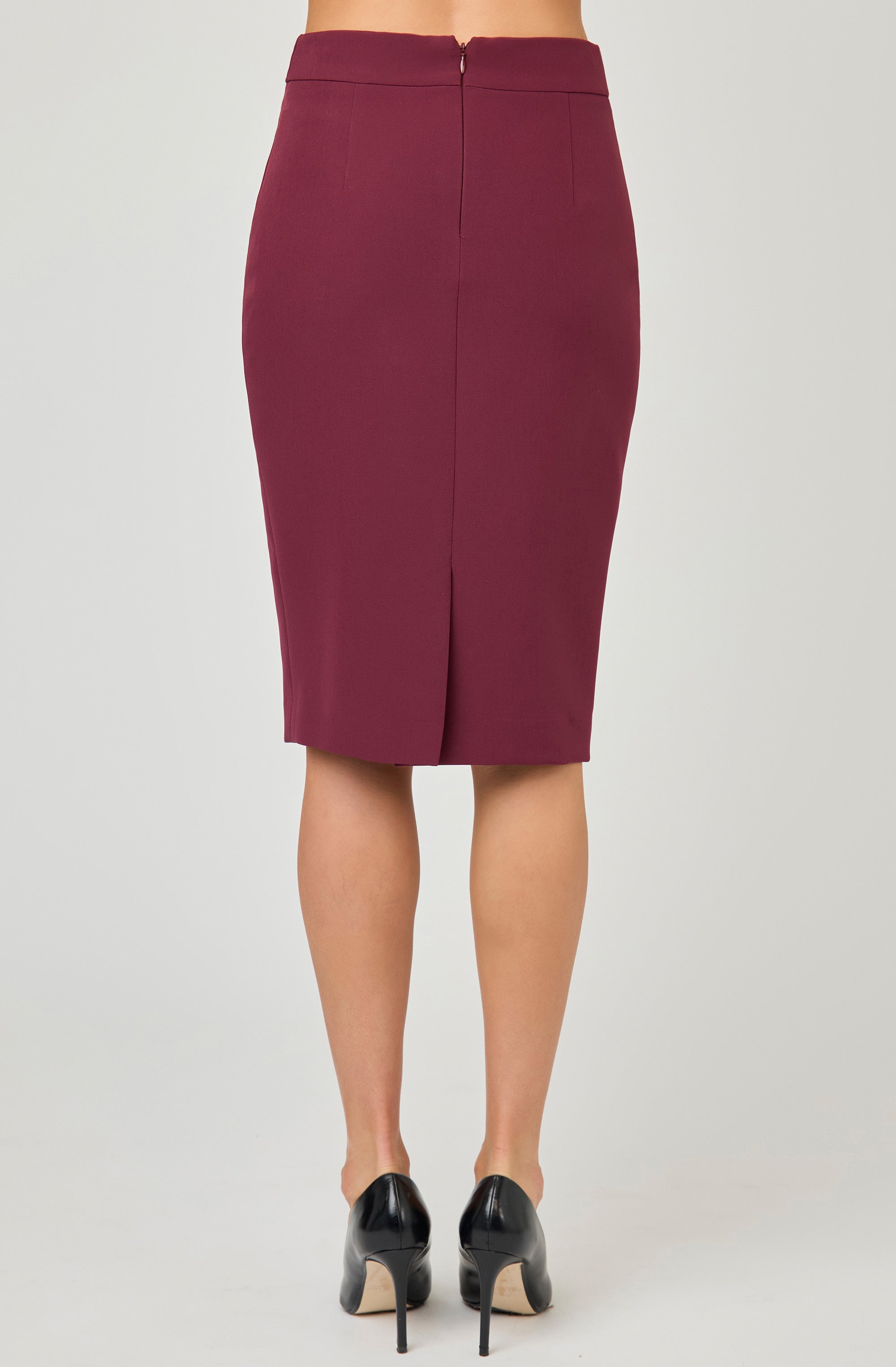 Seamless Fitted Pencil Skirt