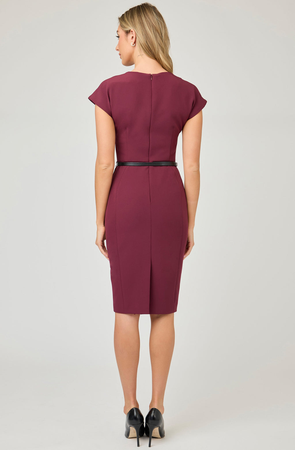 Fitted Dress with belt