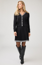 Contrast Trim V-Neck Knit Cardigan