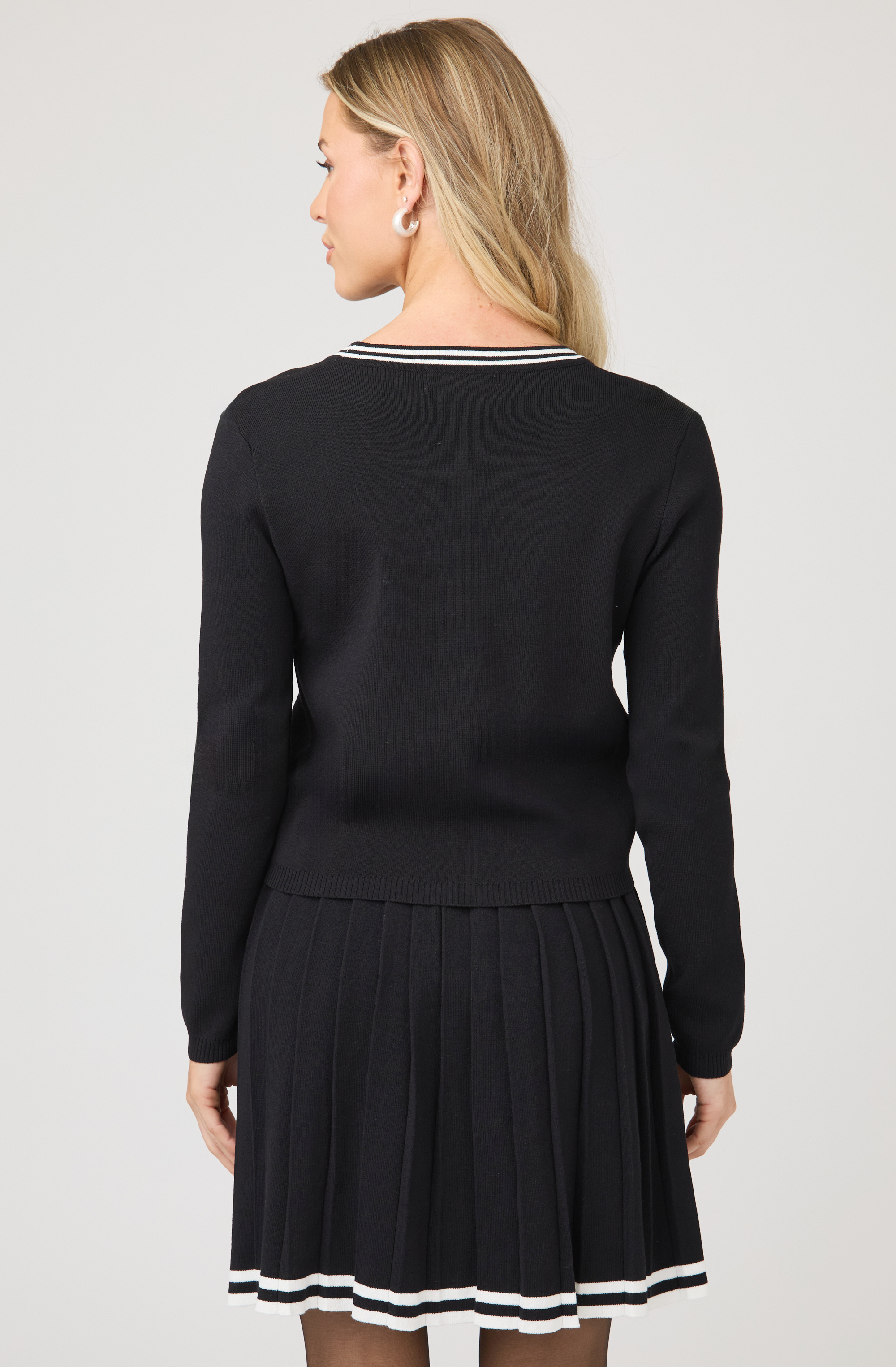 Contrast Trim V-Neck Knit Cardigan